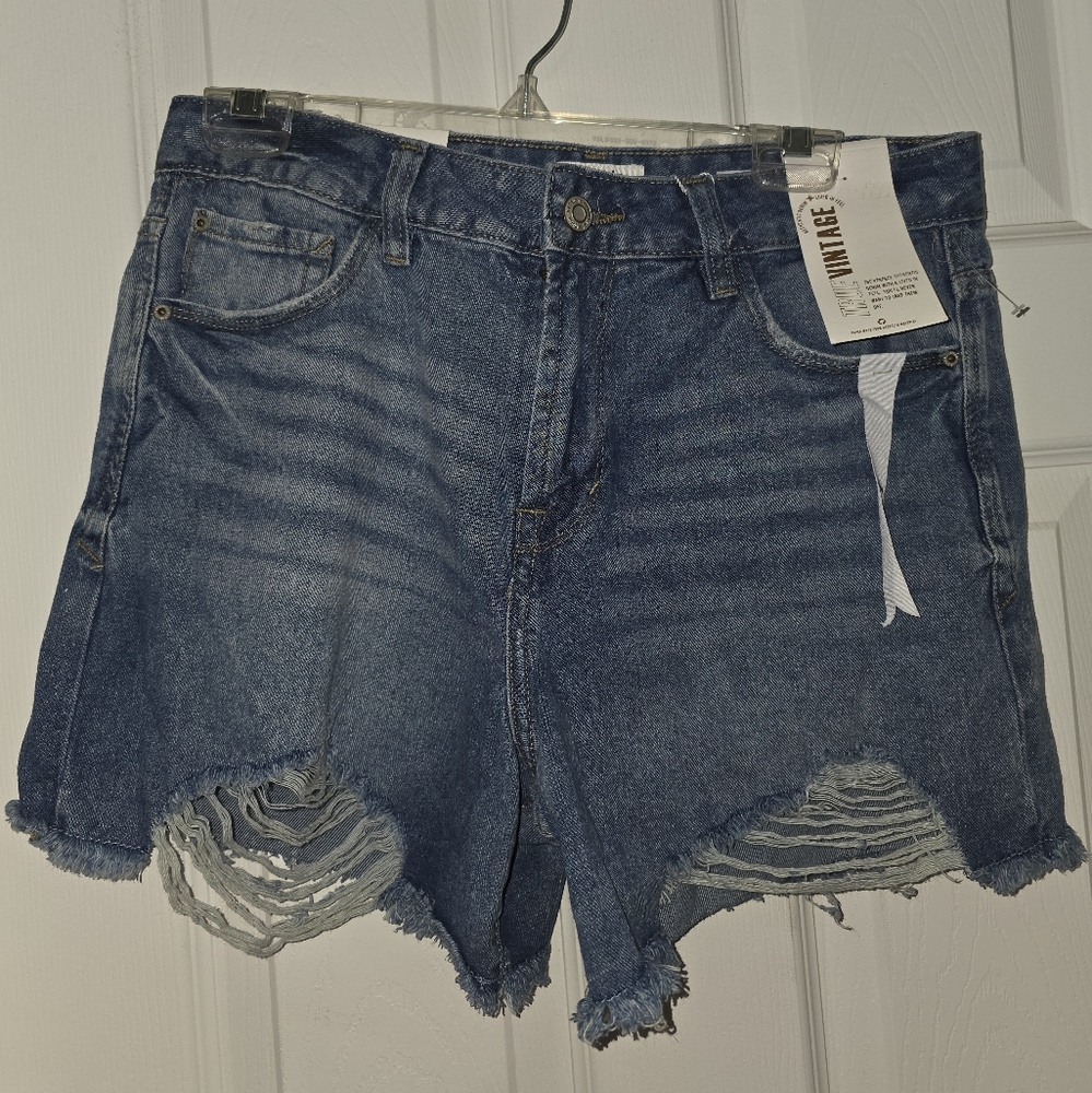 Kensie Distressed Blue Jean Shorts